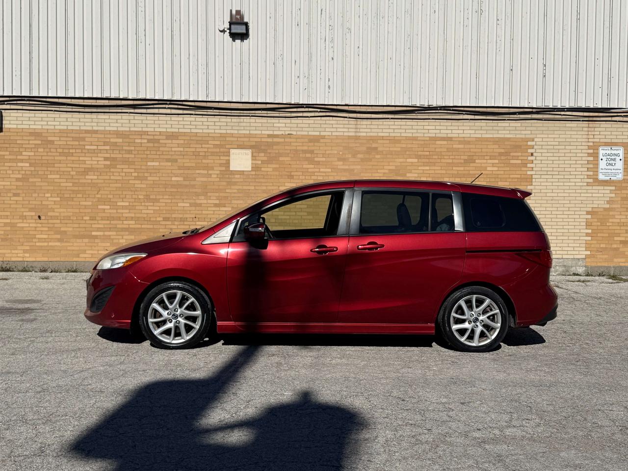 2017 Mazda 5 No Accidents l GT l FWD l 2 Wheel Sets Inc l 2.5i Photo2