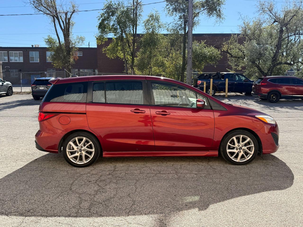 2017 Mazda 5 No Accidents l GT l FWD l 2 Wheel Sets Inc l 2.5i Photo