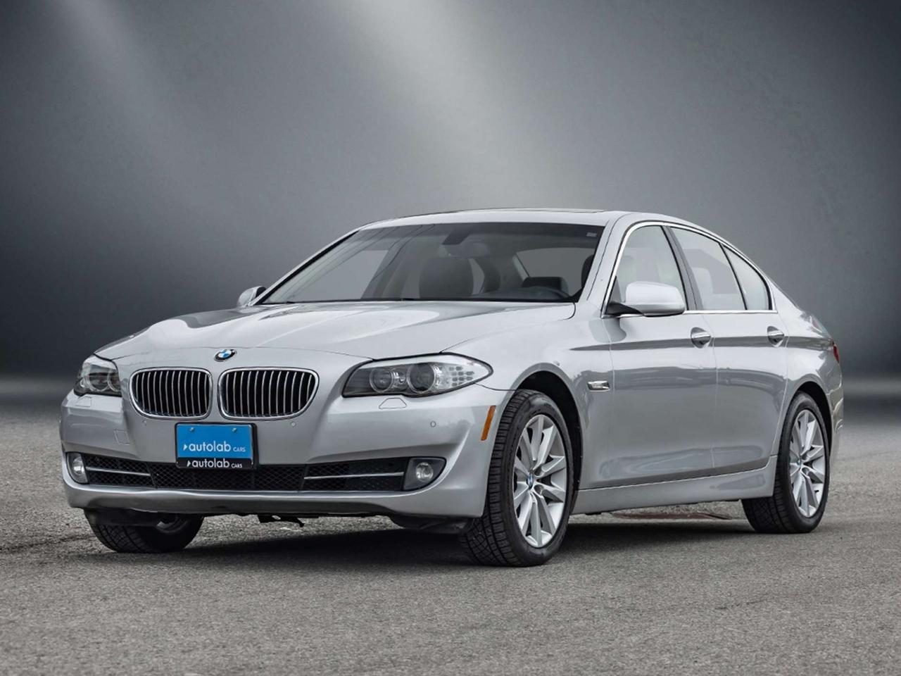 2013 BMW 5 Series 528i xDrive Photo