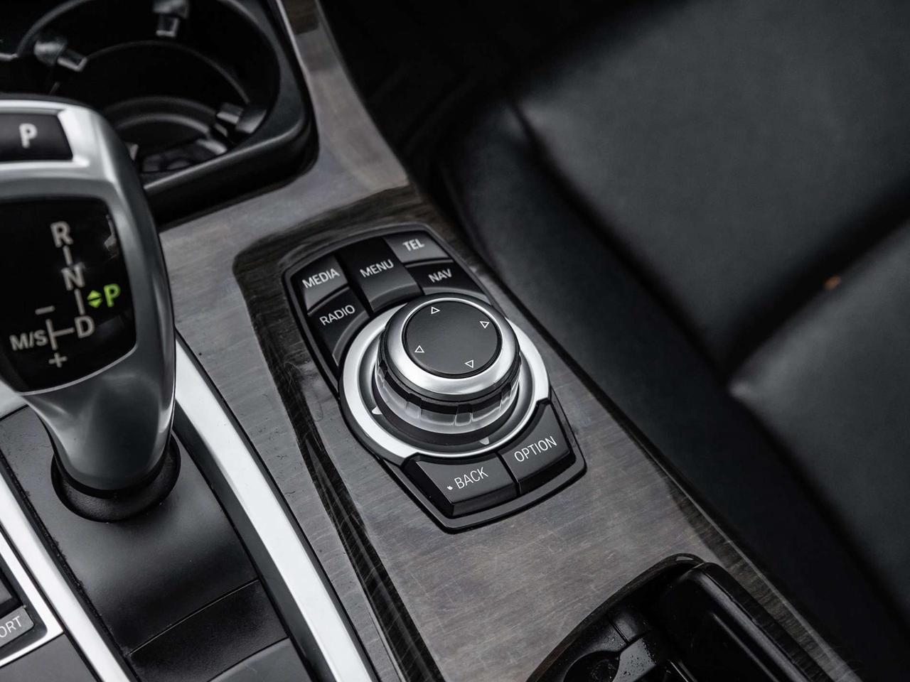 2013 BMW 5 Series 528i xDrive Photo