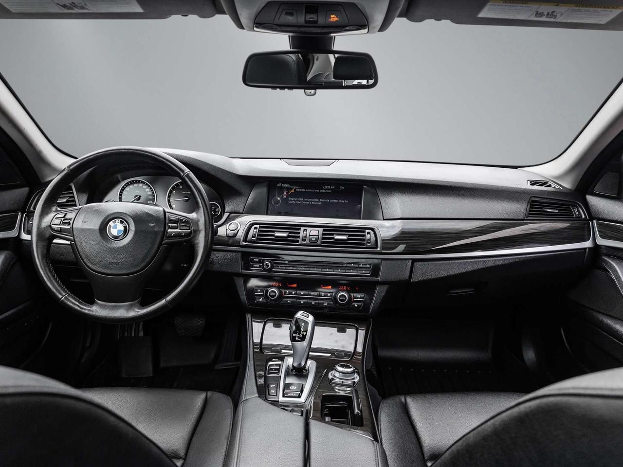 2013 BMW 5 Series 528i xDrive Photo