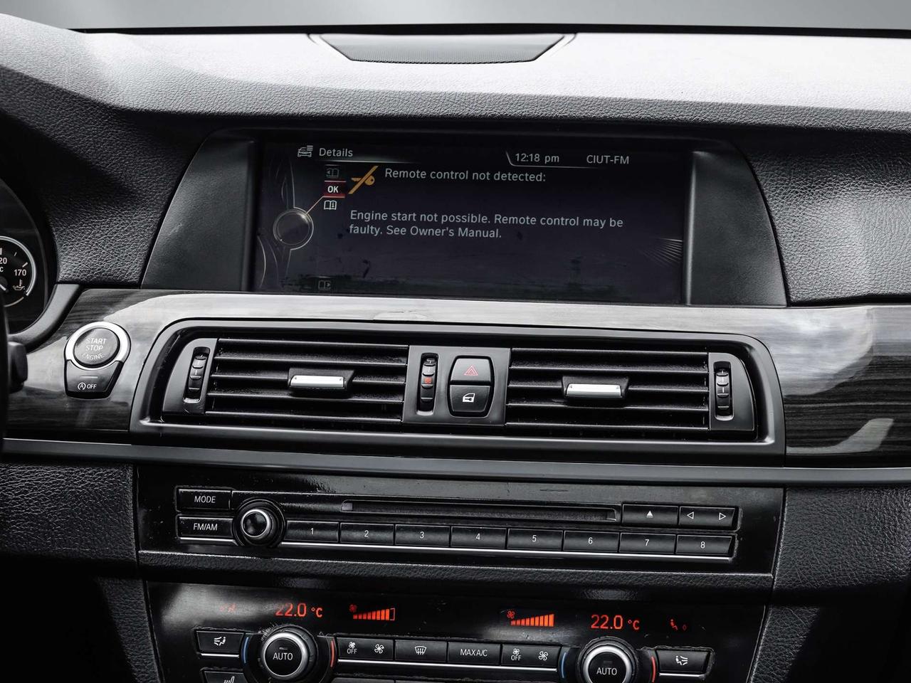 2013 BMW 5 Series 528i xDrive Photo