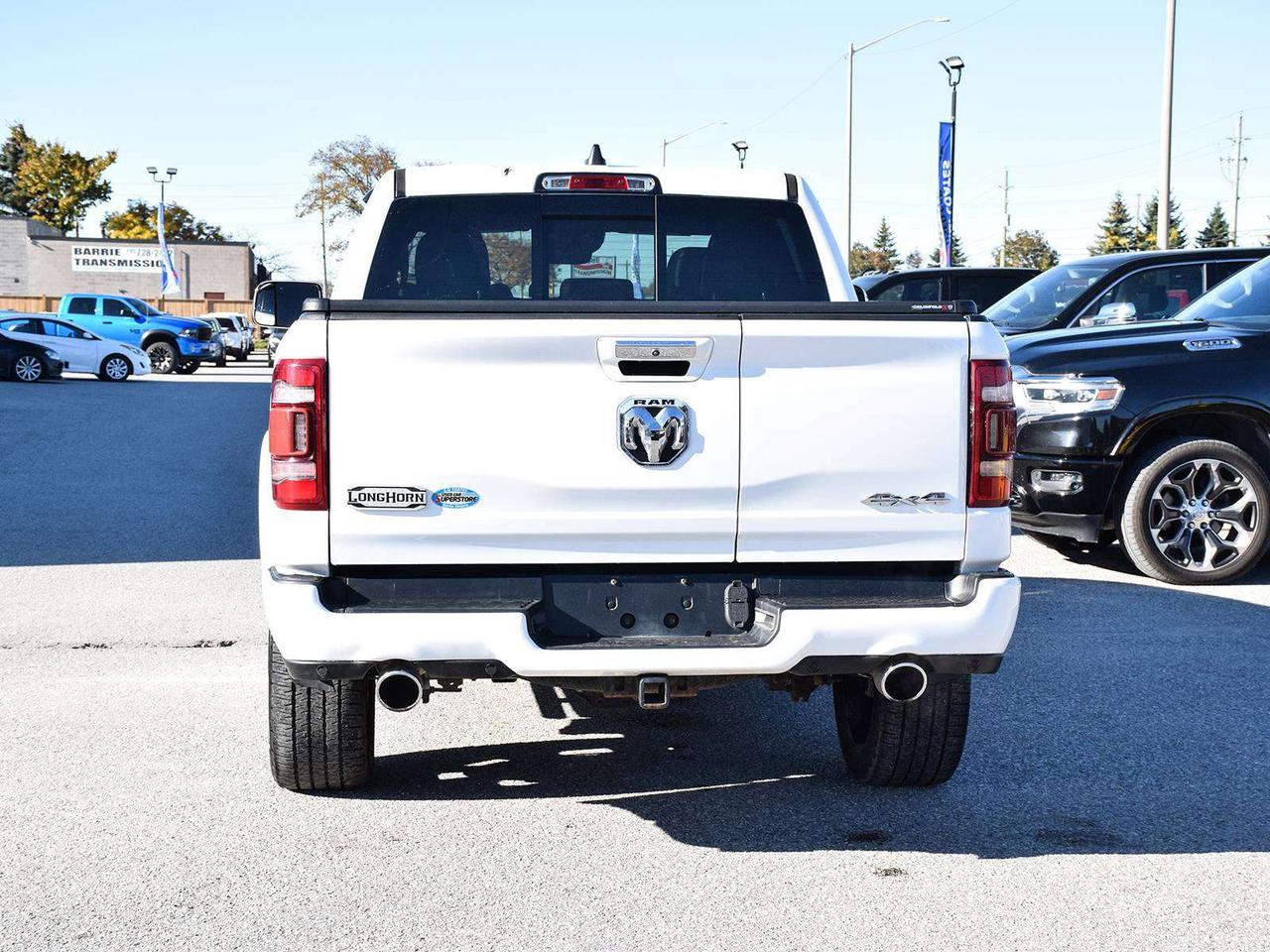 2020 RAM 1500 Longhorn Crew Cab 4x4 ~Nav ~Leather ~Pano Roof Photo