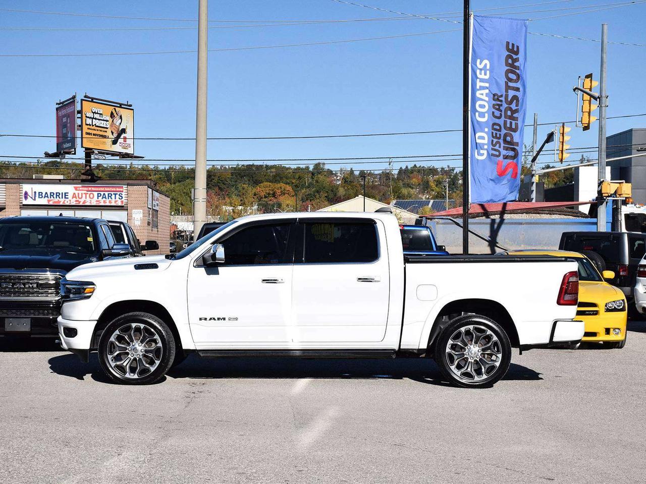 2020 RAM 1500 Longhorn Crew Cab 4x4 ~Nav ~Leather ~Pano Roof Photo