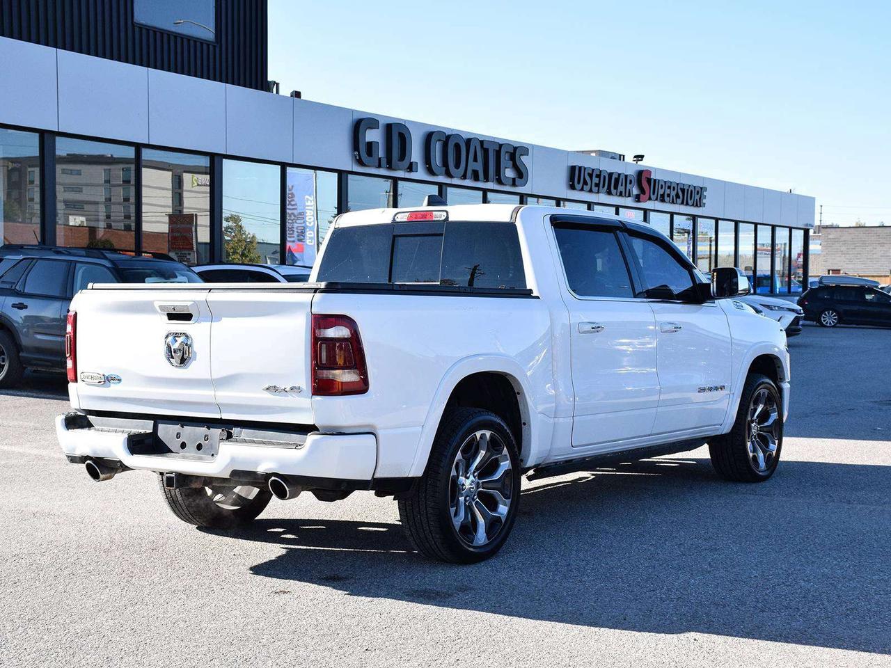 2020 RAM 1500 Longhorn Crew Cab 4x4 ~Nav ~Leather ~Pano Roof Photo
