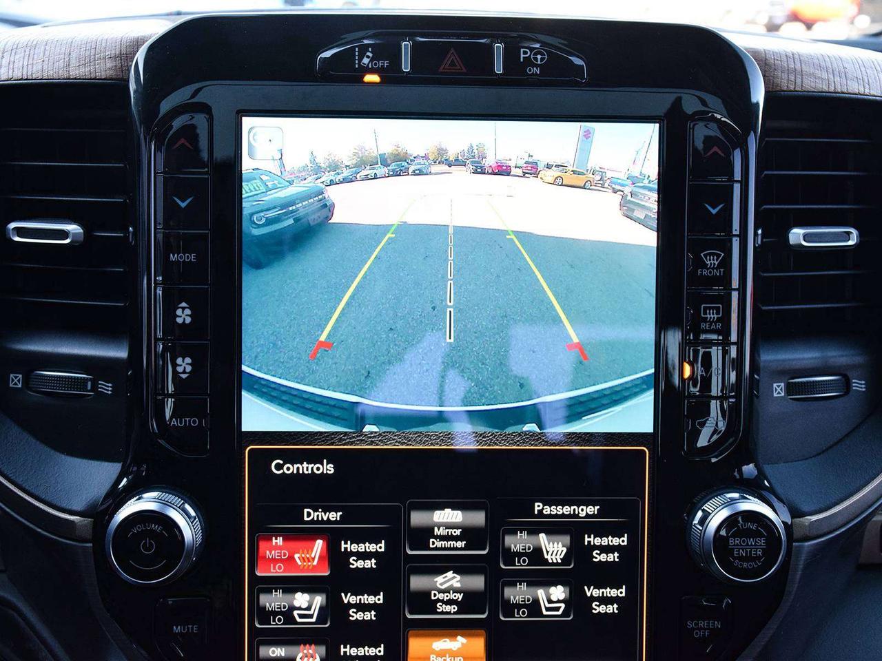 2020 RAM 1500 Longhorn Crew Cab 4x4 ~Nav ~Leather ~Pano Roof Photo