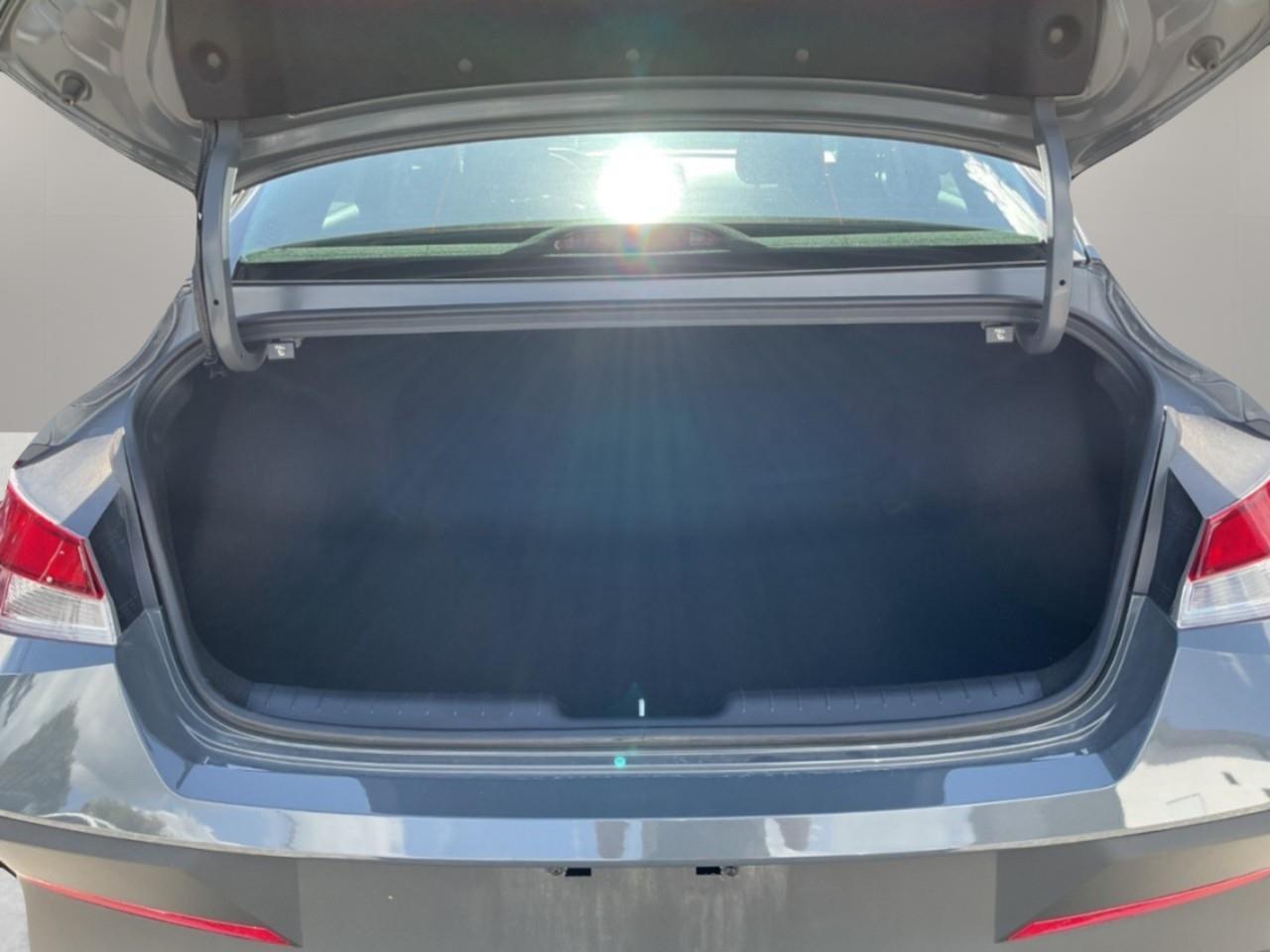 2026 Hyundai Elantra  Photo