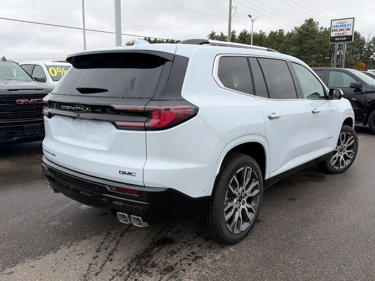 2027 GMC Acadia AWD Denali Ultimate Photo