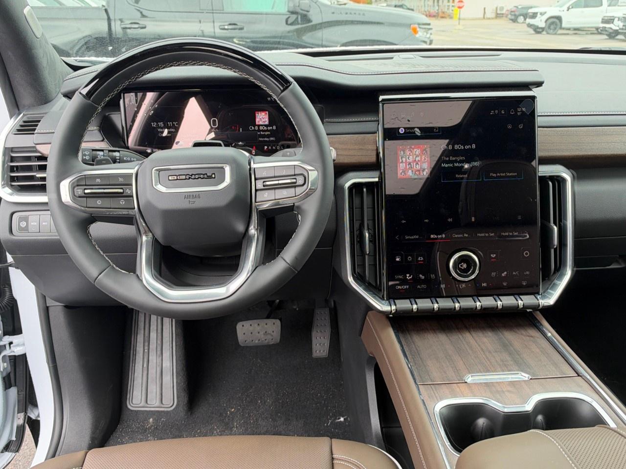 2027 GMC Acadia AWD Denali Ultimate Photo