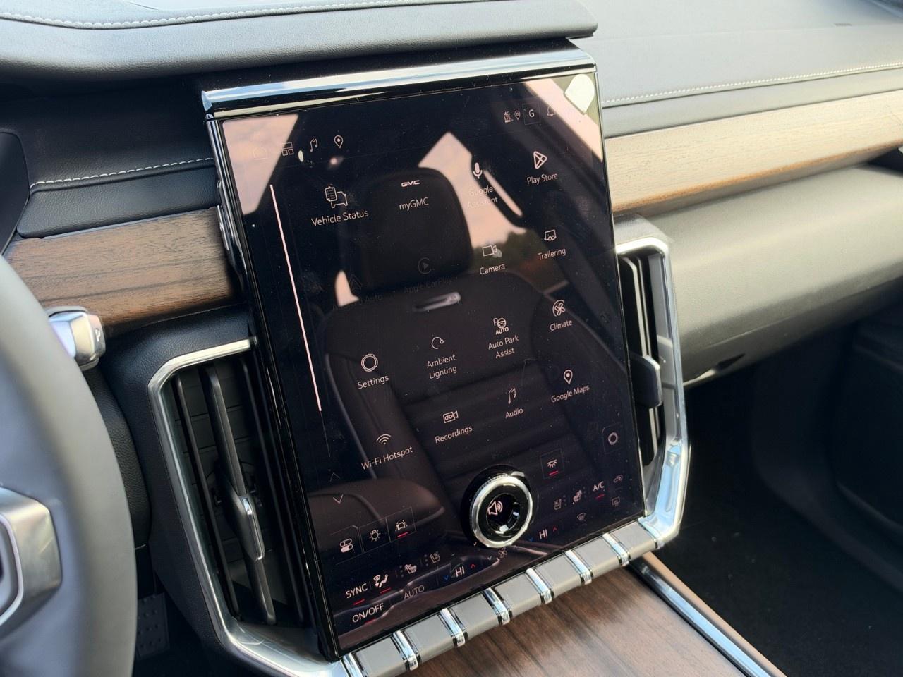 2027 GMC Acadia AWD Denali Ultimate Photo