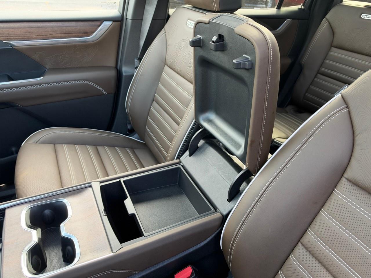2027 GMC Acadia AWD Denali Ultimate Photo