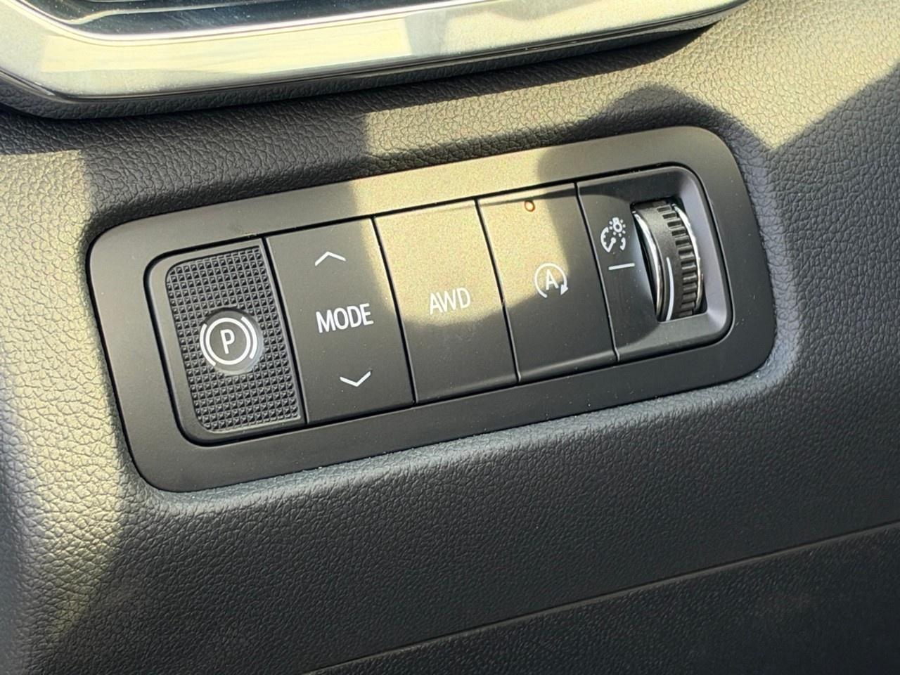 2027 GMC Acadia AWD Denali Ultimate Photo