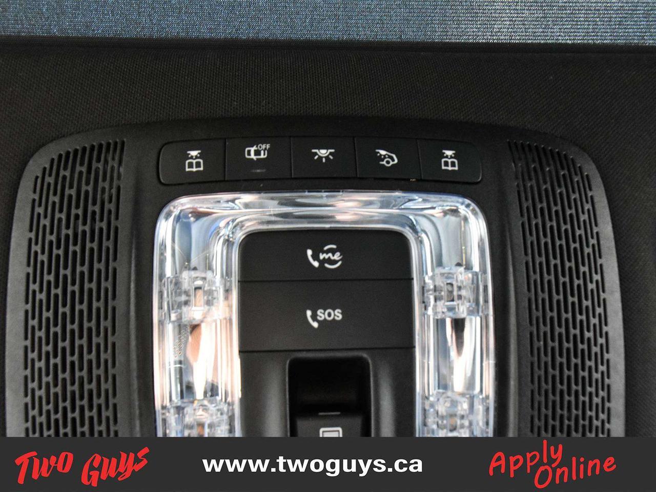 2025 Mercedes-Benz GLB 4Matic AWD Panoroof Leather Nav Back Up Cam Photo