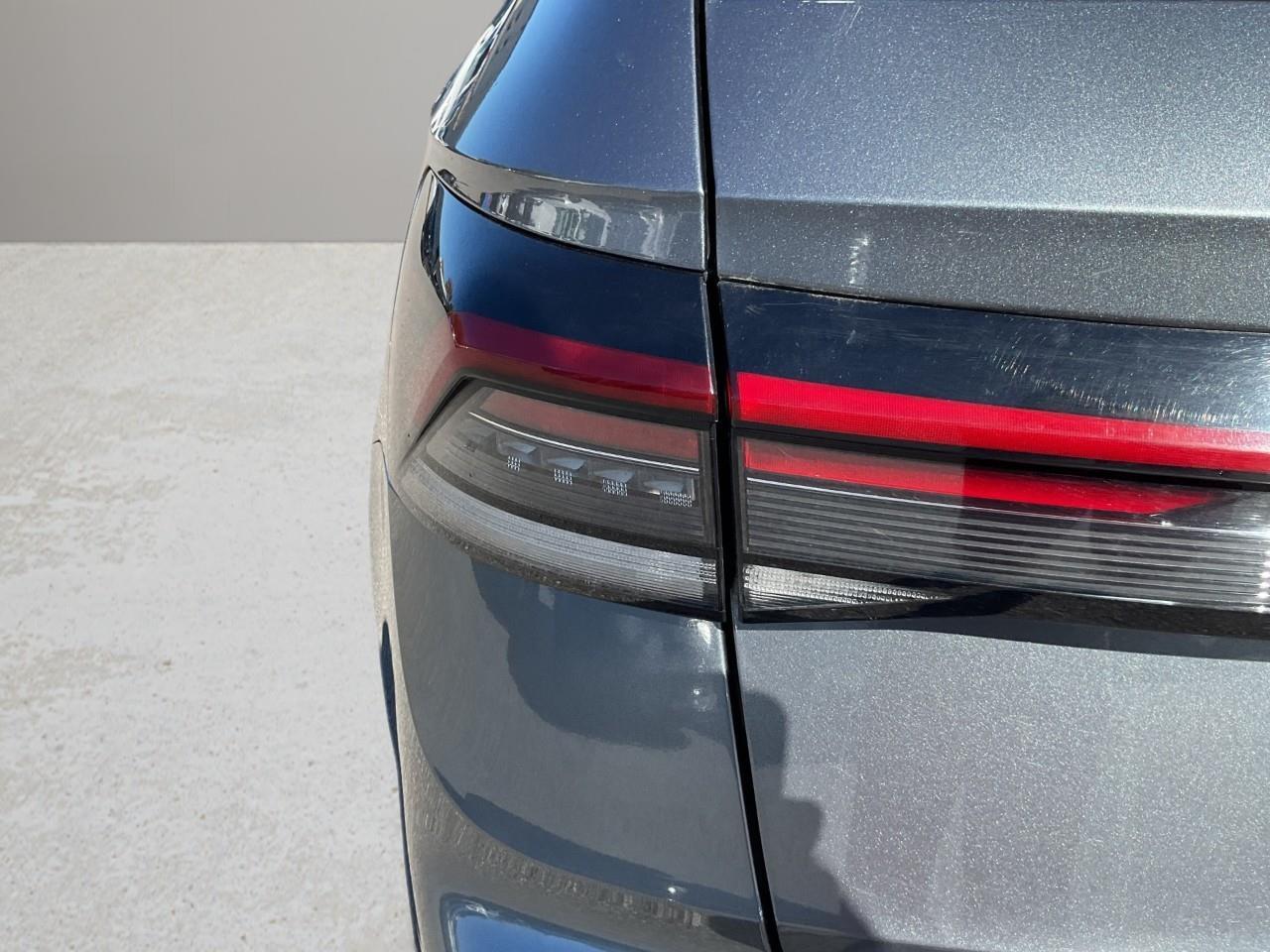 2025 Volkswagen Taos Trendline 4dr All-Wheel Drive 4MOTION Photo