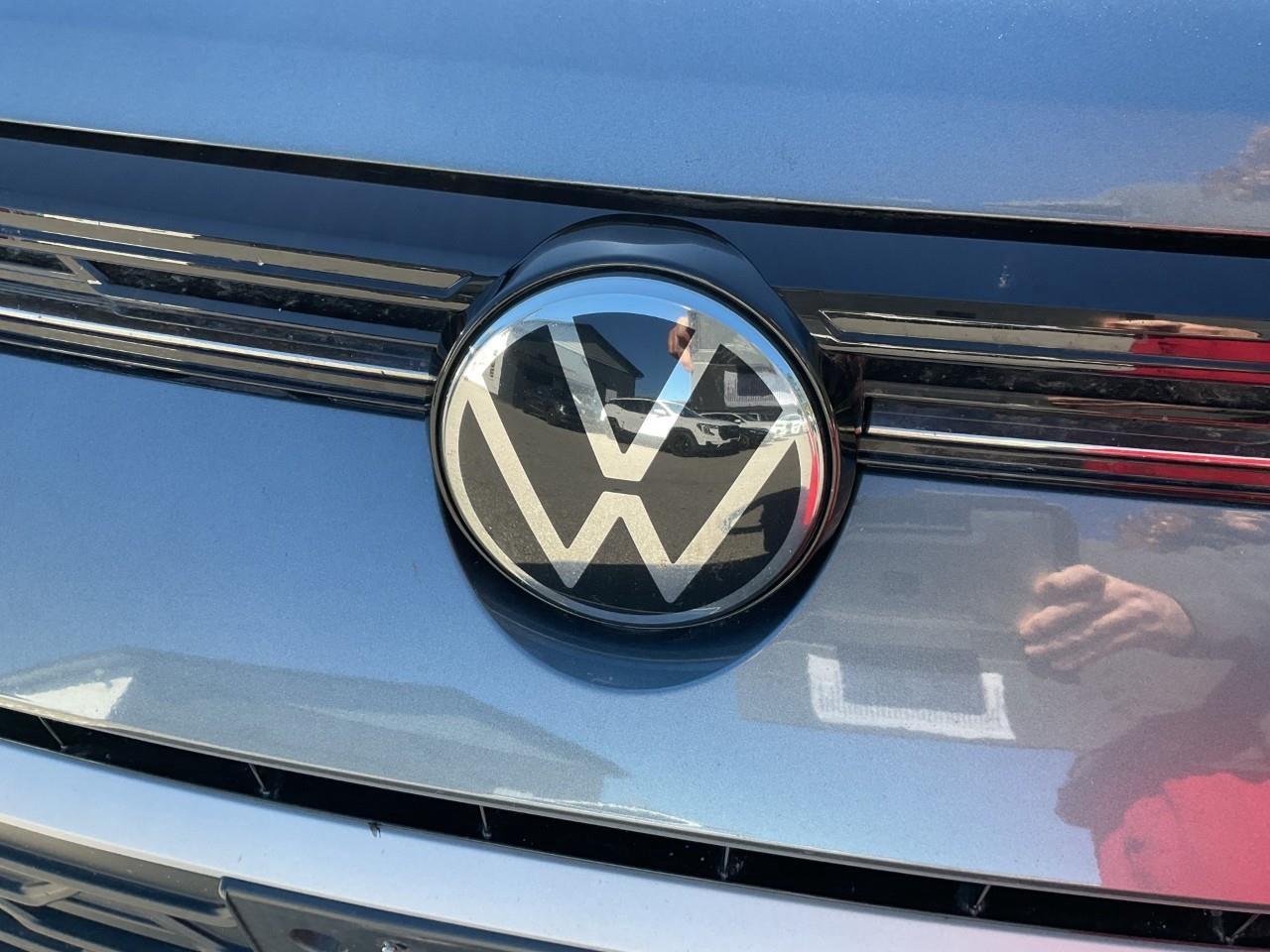 2025 Volkswagen Taos Trendline 4dr All-Wheel Drive 4MOTION Photo