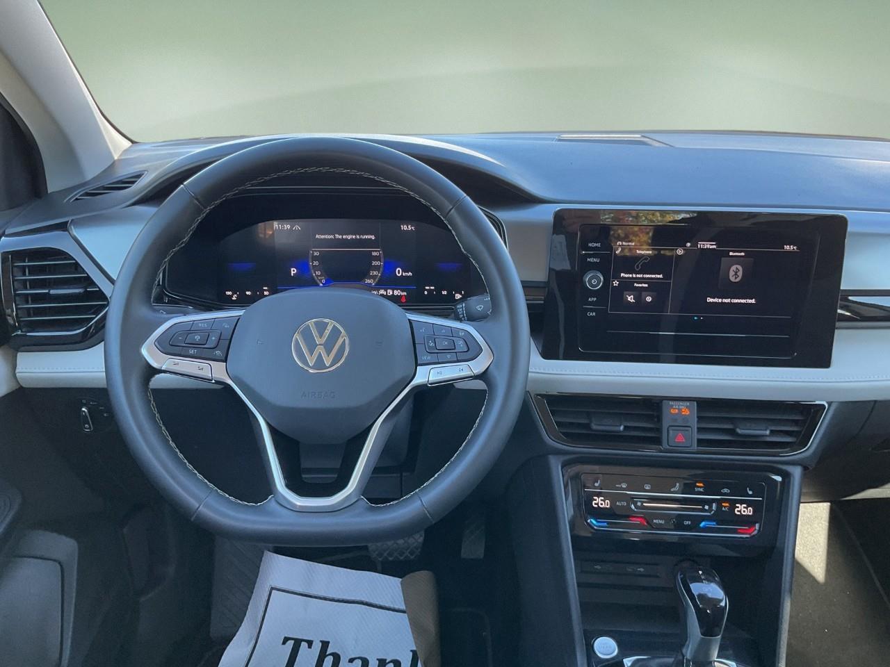 2025 Volkswagen Taos Trendline 4dr All-Wheel Drive 4MOTION Photo