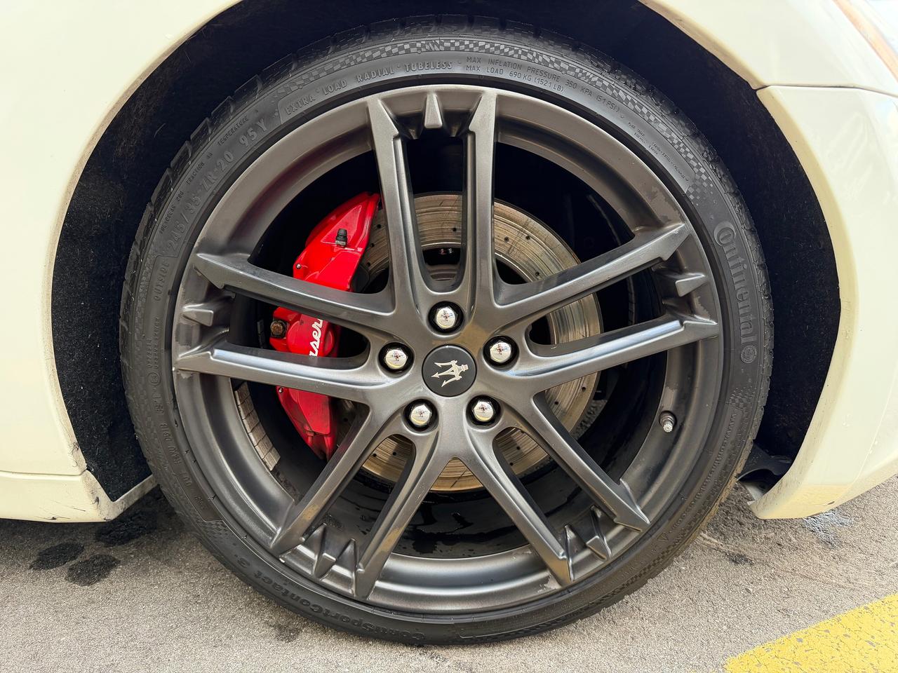 2015 Maserati GranTurismo MC *FERRARI BUILT V8 MOTOR* Photo