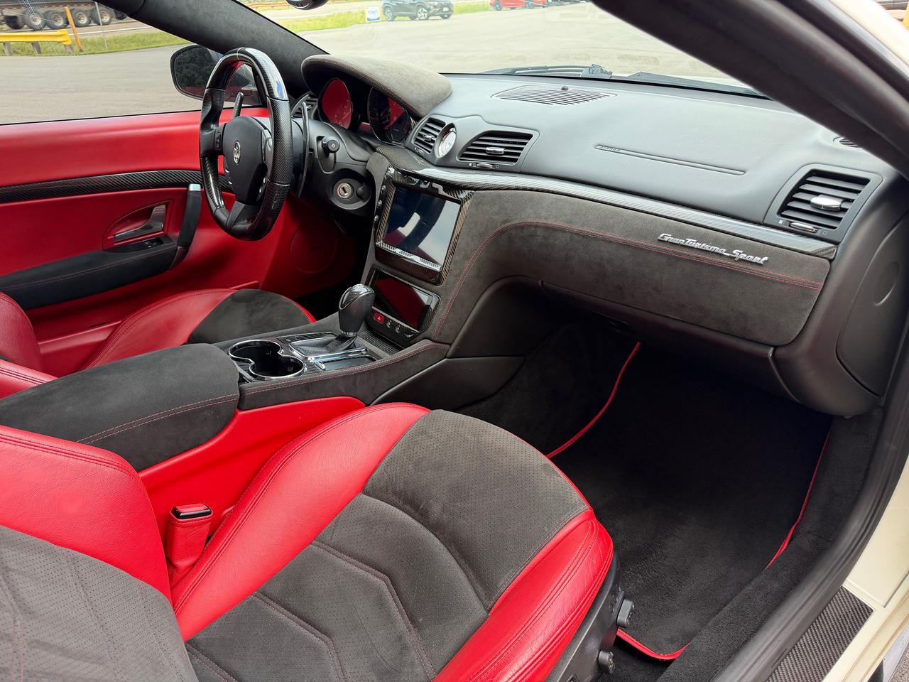 2015 Maserati GranTurismo MC *FERRARI BUILT V8 MOTOR* Photo