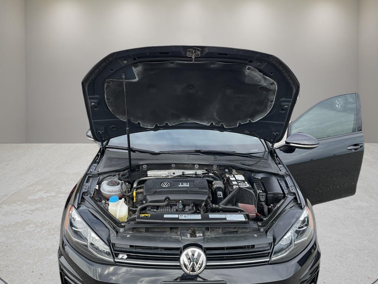 2018 Volkswagen Golf R 2.0 TSI (DSG) 4dr All-Wheel Drive 4MOTION Hatchback Photo