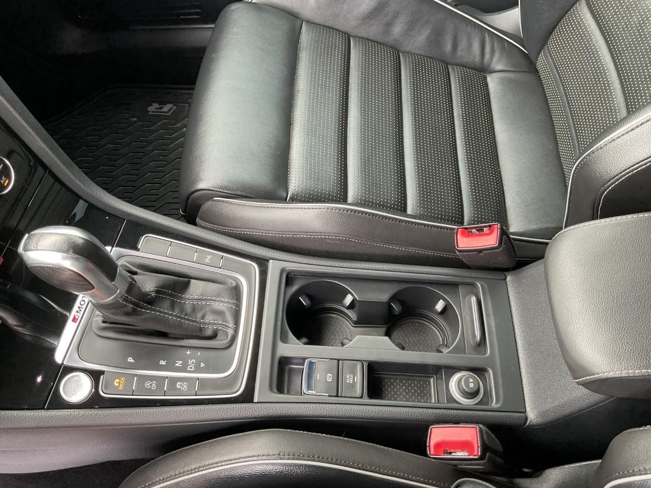 2018 Volkswagen Golf R 2.0 TSI (DSG) 4dr All-Wheel Drive 4MOTION Hatchback Photo