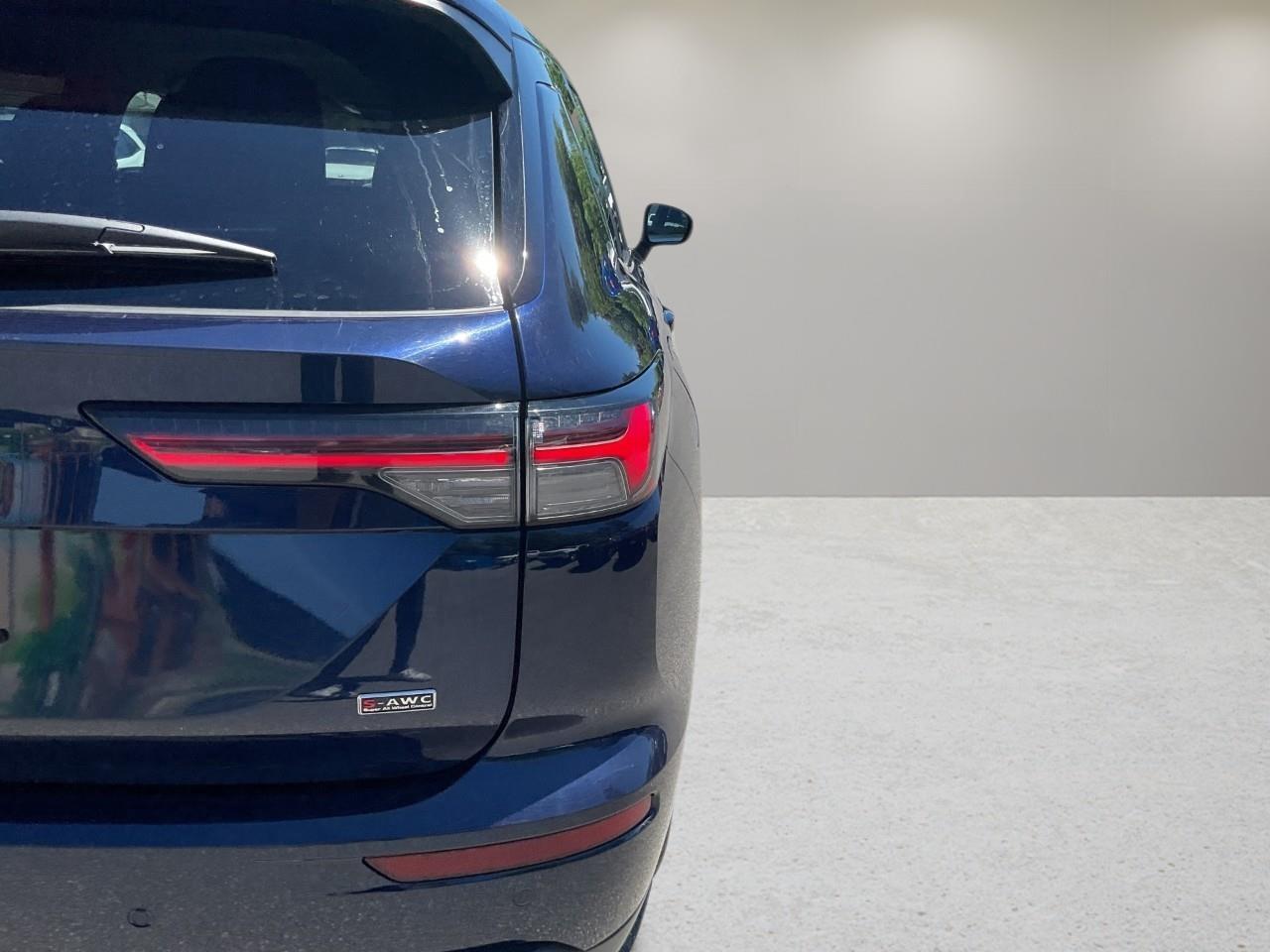 2025 Mitsubishi Outlander ES 4dr S-AWC Photo