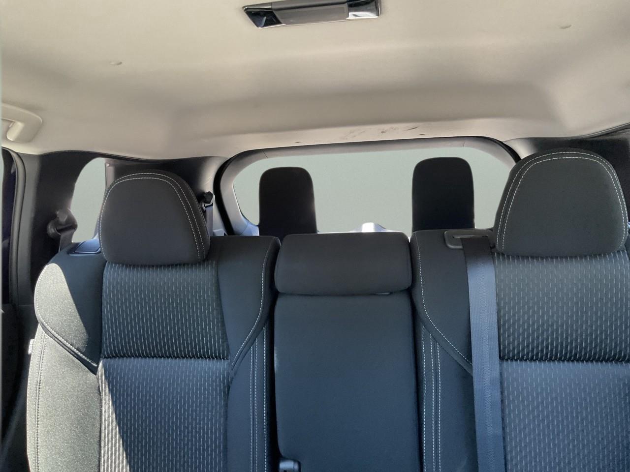 2025 Mitsubishi Outlander ES 4dr S-AWC Photo