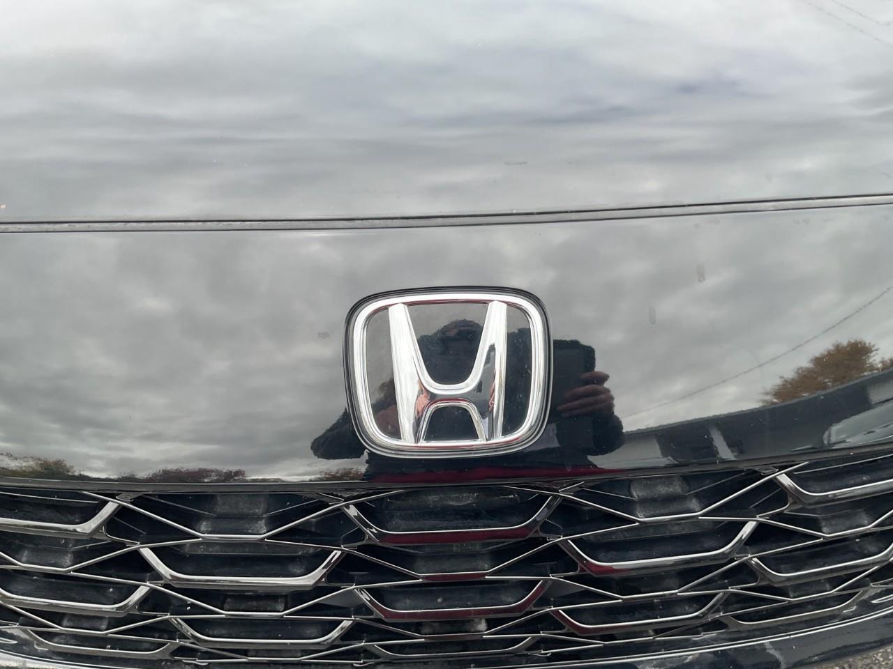 2024 Honda HR-V EX-L Navi 4dr All-Wheel Drive Photo