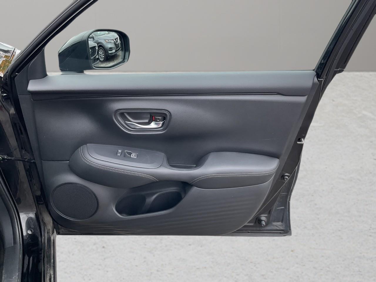 2024 Honda HR-V EX-L Navi 4dr All-Wheel Drive Photo
