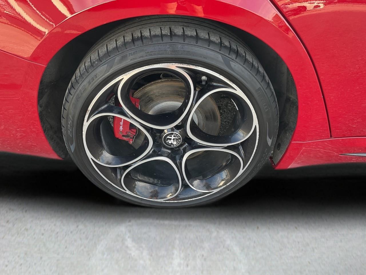 2021 Alfa Romeo Giulia Ti 4dr All-Wheel Drive Sedan Photo
