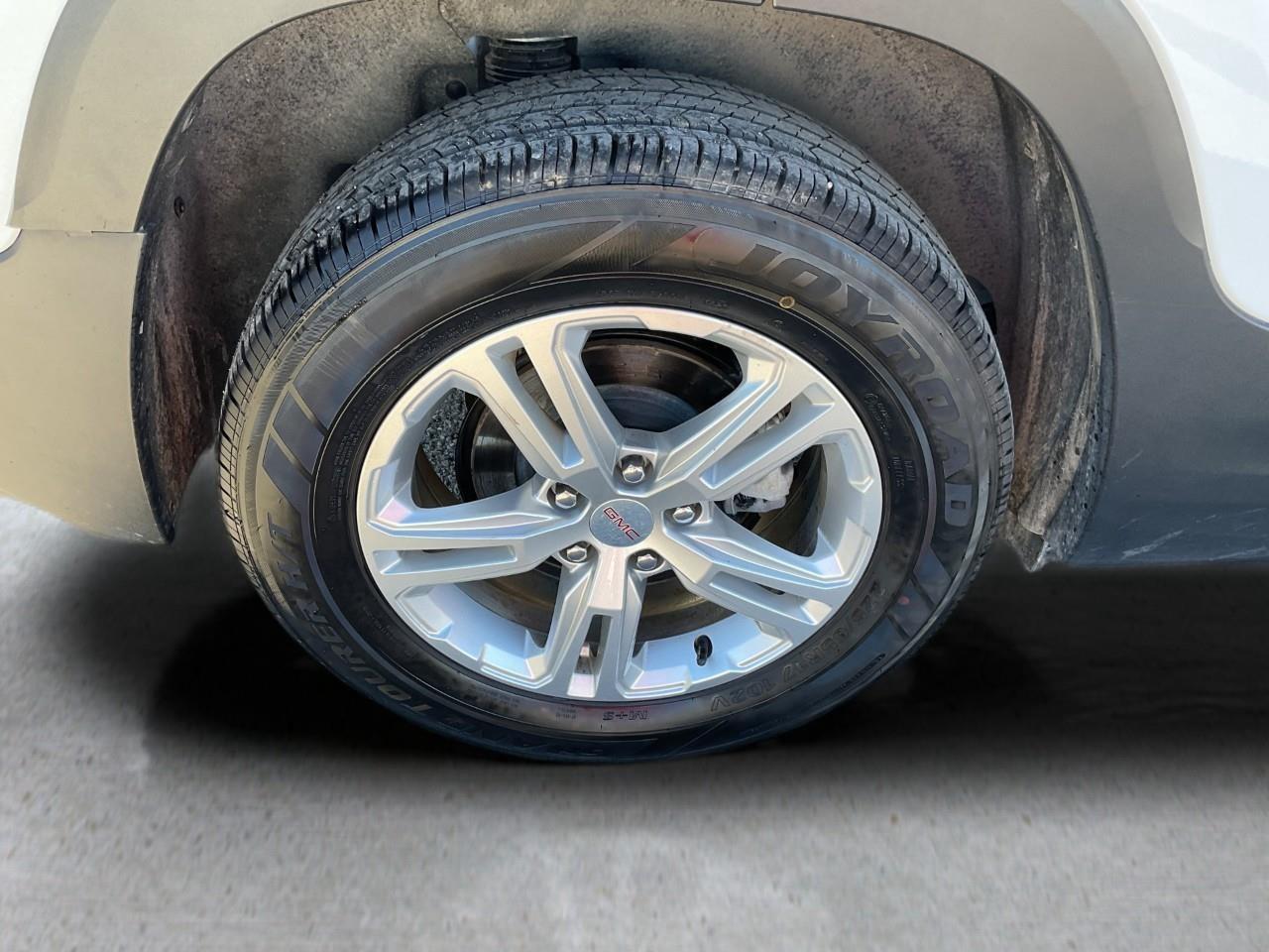 2024 GMC Terrain SLE 4dr All-Wheel Drive Photo