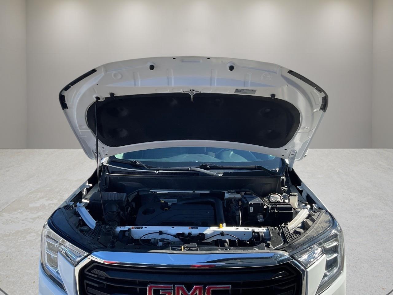 2024 GMC Terrain SLE 4dr All-Wheel Drive Photo