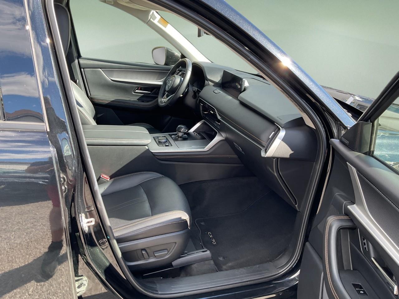 2025 Mazda CX-70 MHEV GT 4dr i-ACTIV All-Wheel Drive Sport Utility Photo