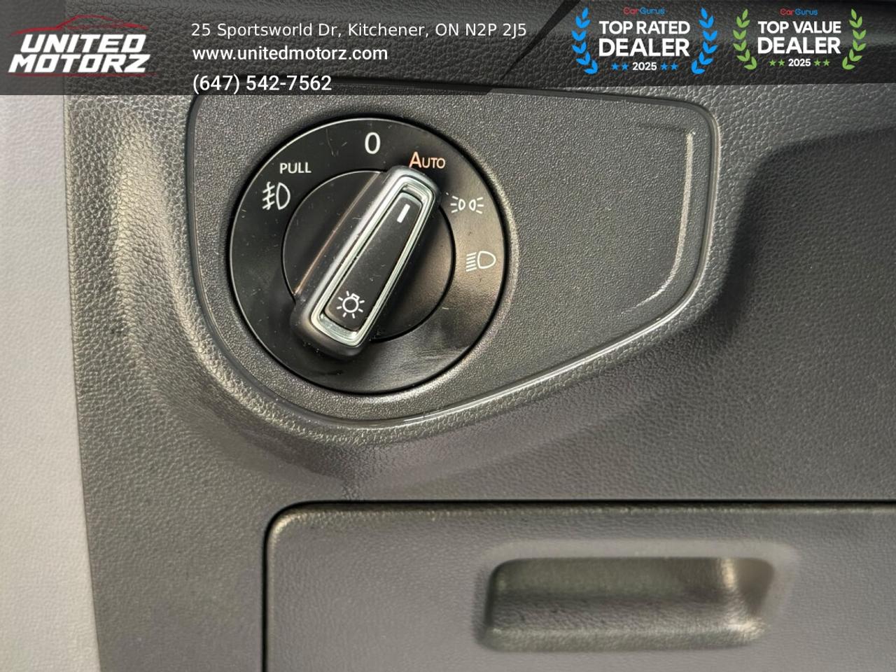 2018 Volkswagen Atlas Comfortline AWD 3.6L 6cyl~SAEFTY CERTIFIED~ Photo