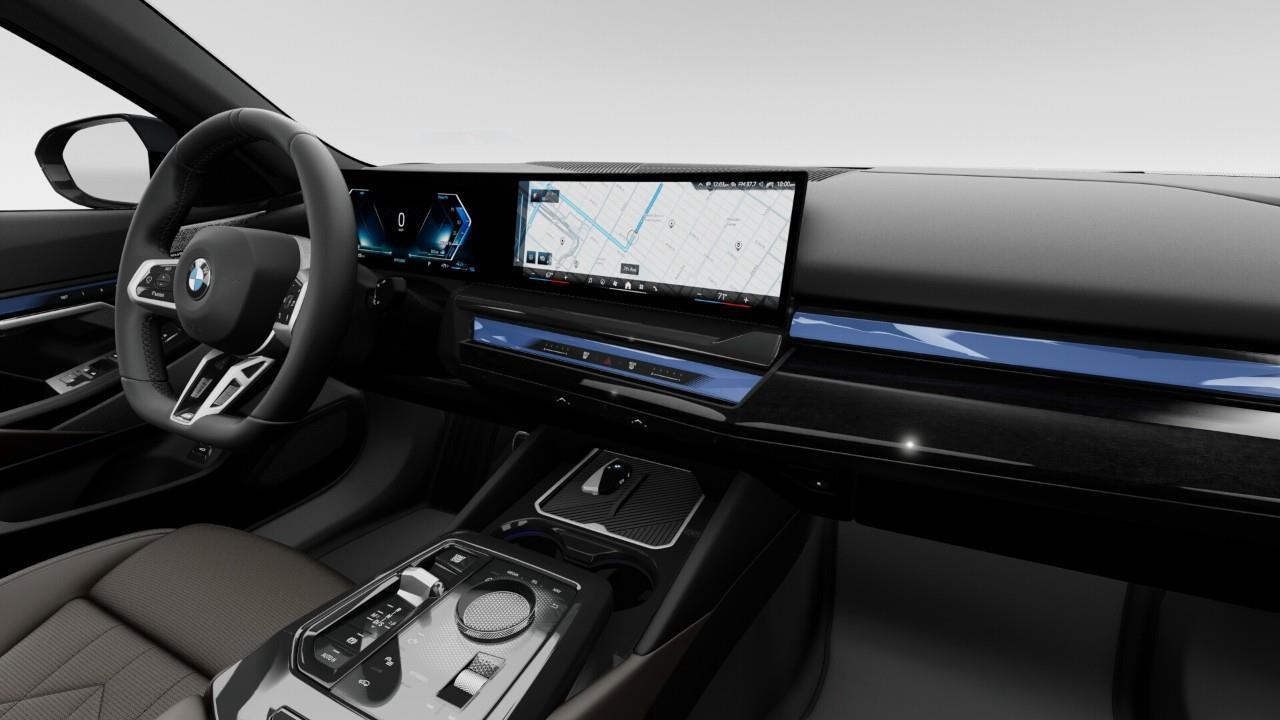 2027 BMW 550e xDrive 4dr All-Wheel Drive Sedan Photo