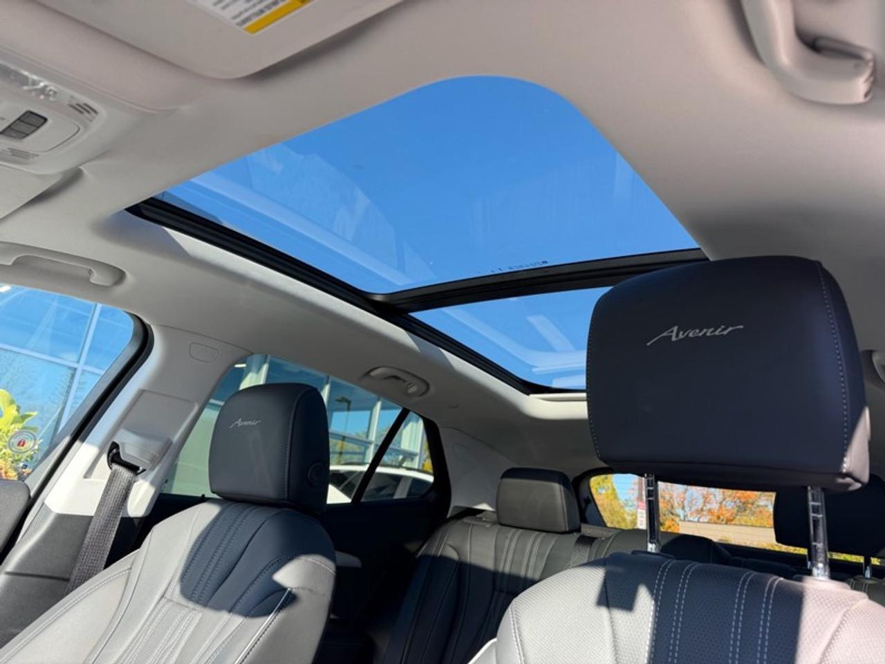 2025 Buick Envision AWD 4dr Avenir Photo