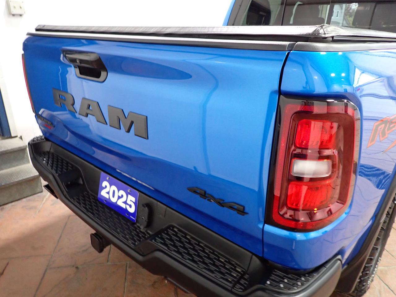 2025 RAM 1500 Rebel X PKG 4WD 5'7 BOX LEATHER NAVI SUNROOF Photo2