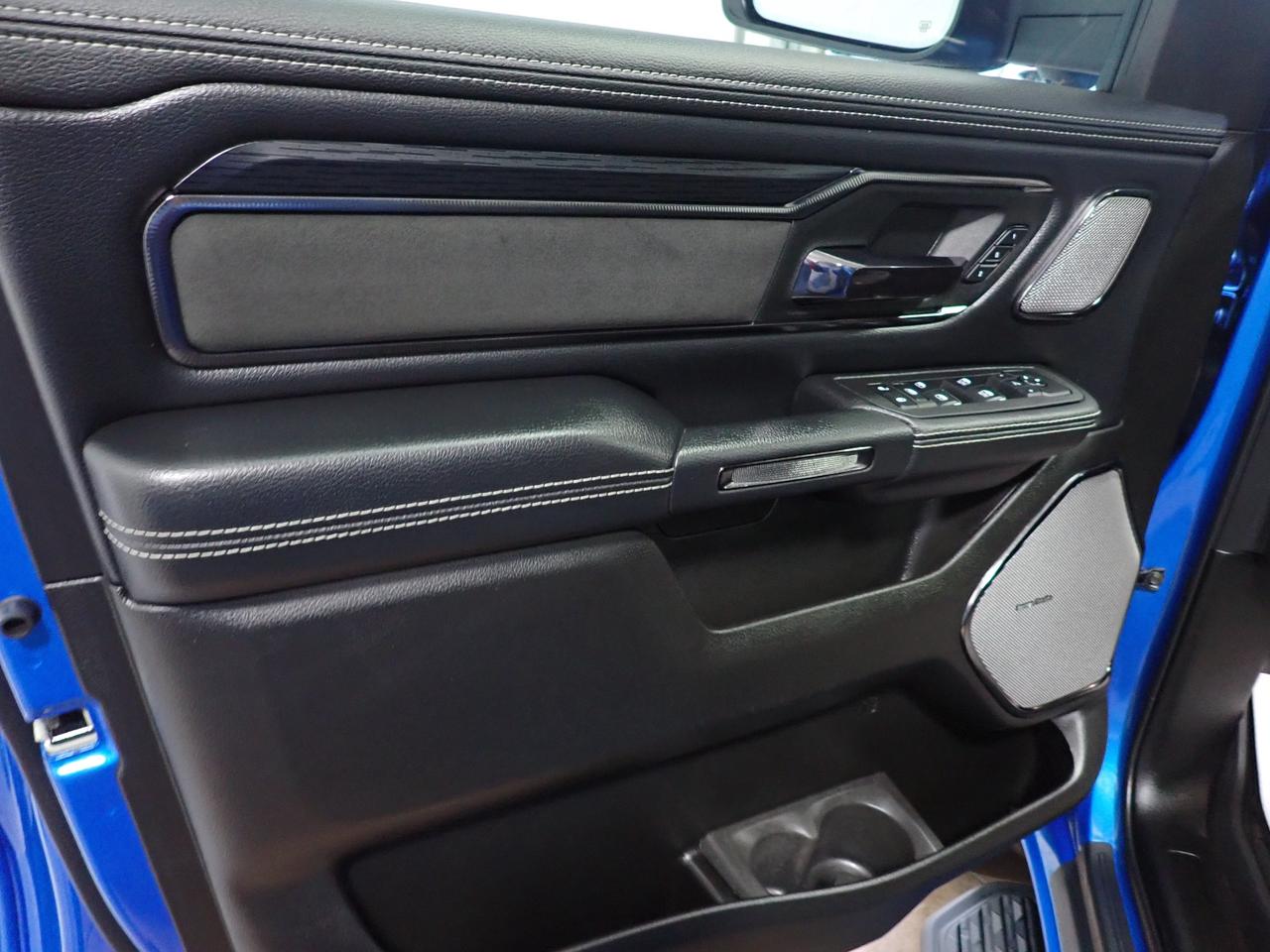 2025 RAM 1500 Rebel X PKG 4WD 5'7 BOX LEATHER NAVI SUNROOF Photo