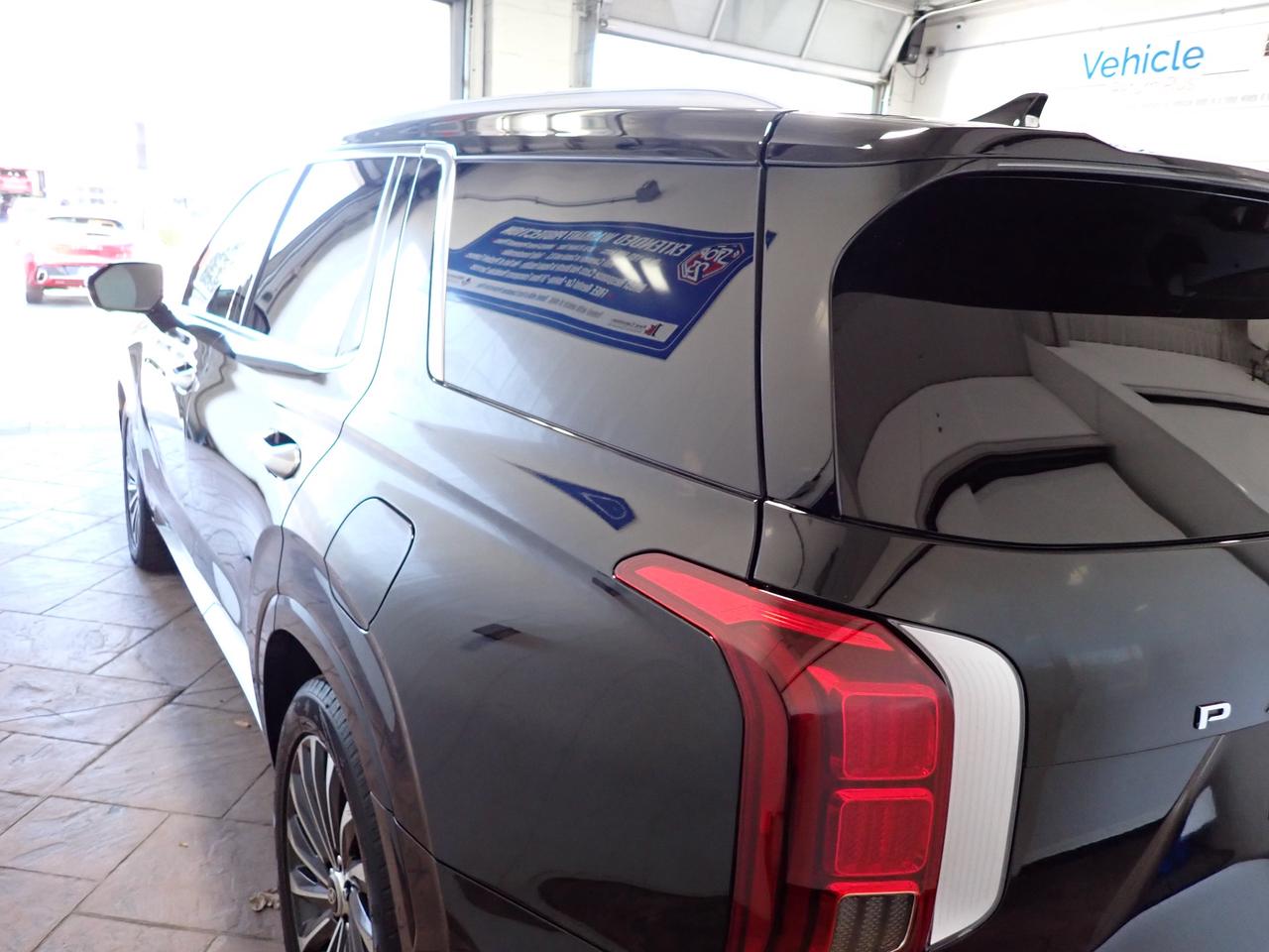 2025 Hyundai PALISADE Ultimate Calligraphy 7-PASS 4WD LEATHER NAVI SUNROOF Photo