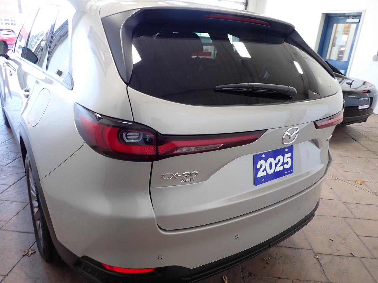 2025 Mazda CX-90 MHEV GS-L AWD *HYBRID* LEATHER NAVI SUNROOF Photo3