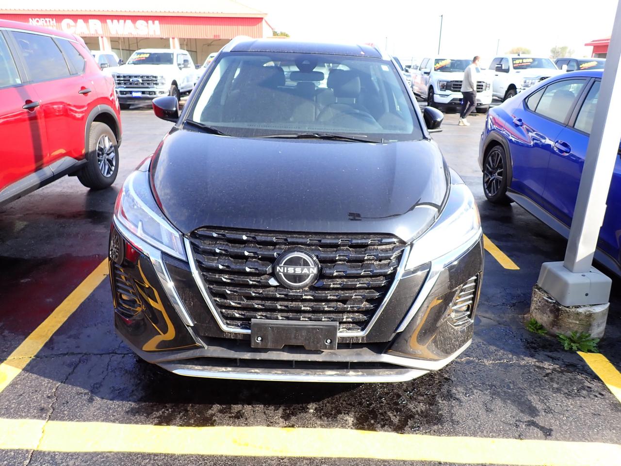 2024 Nissan Kicks SV FWD Photo1