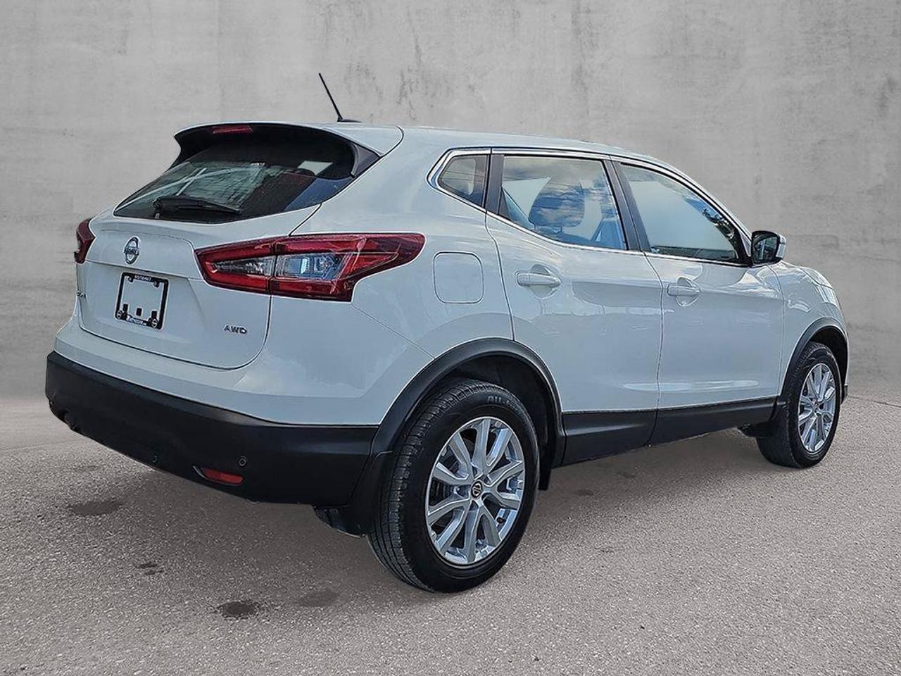 2023 Nissan Qashqai S Photo3