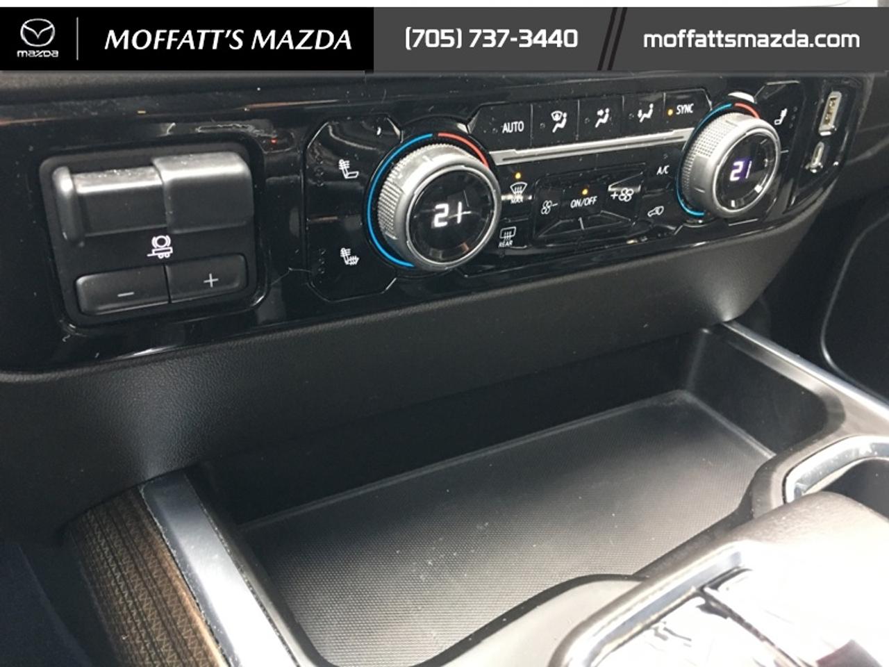 2022 Chevrolet Silverado 1500 RST Photo