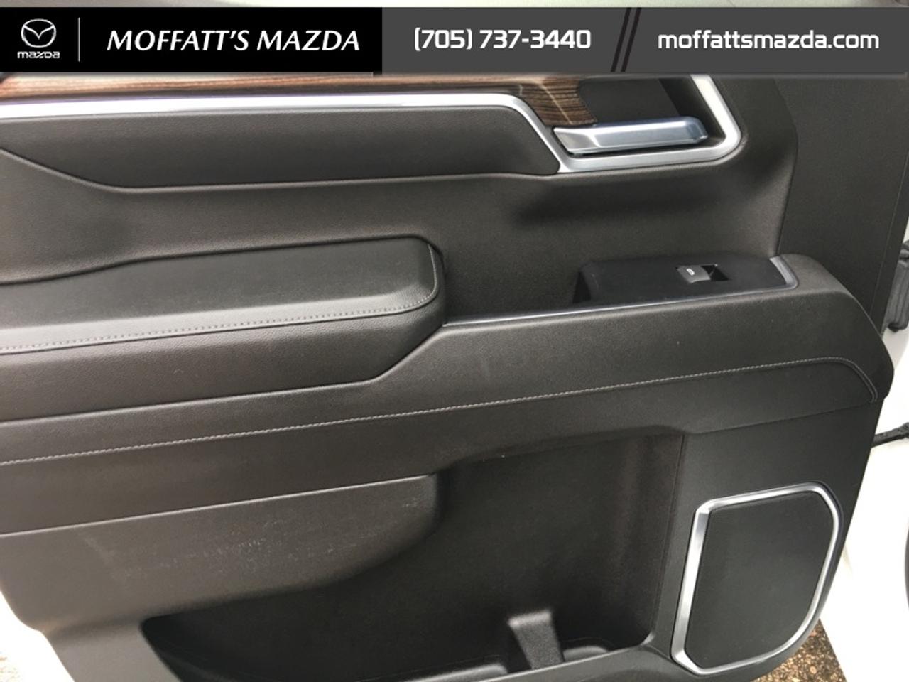 2022 Chevrolet Silverado 1500 RST Photo