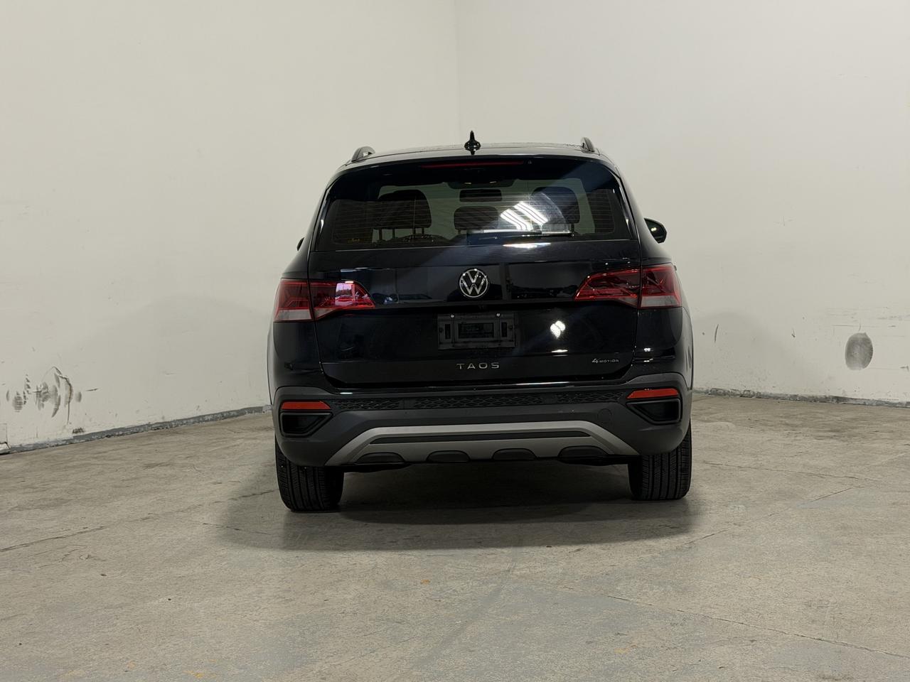 2022 Volkswagen Taos Trendline Photo4