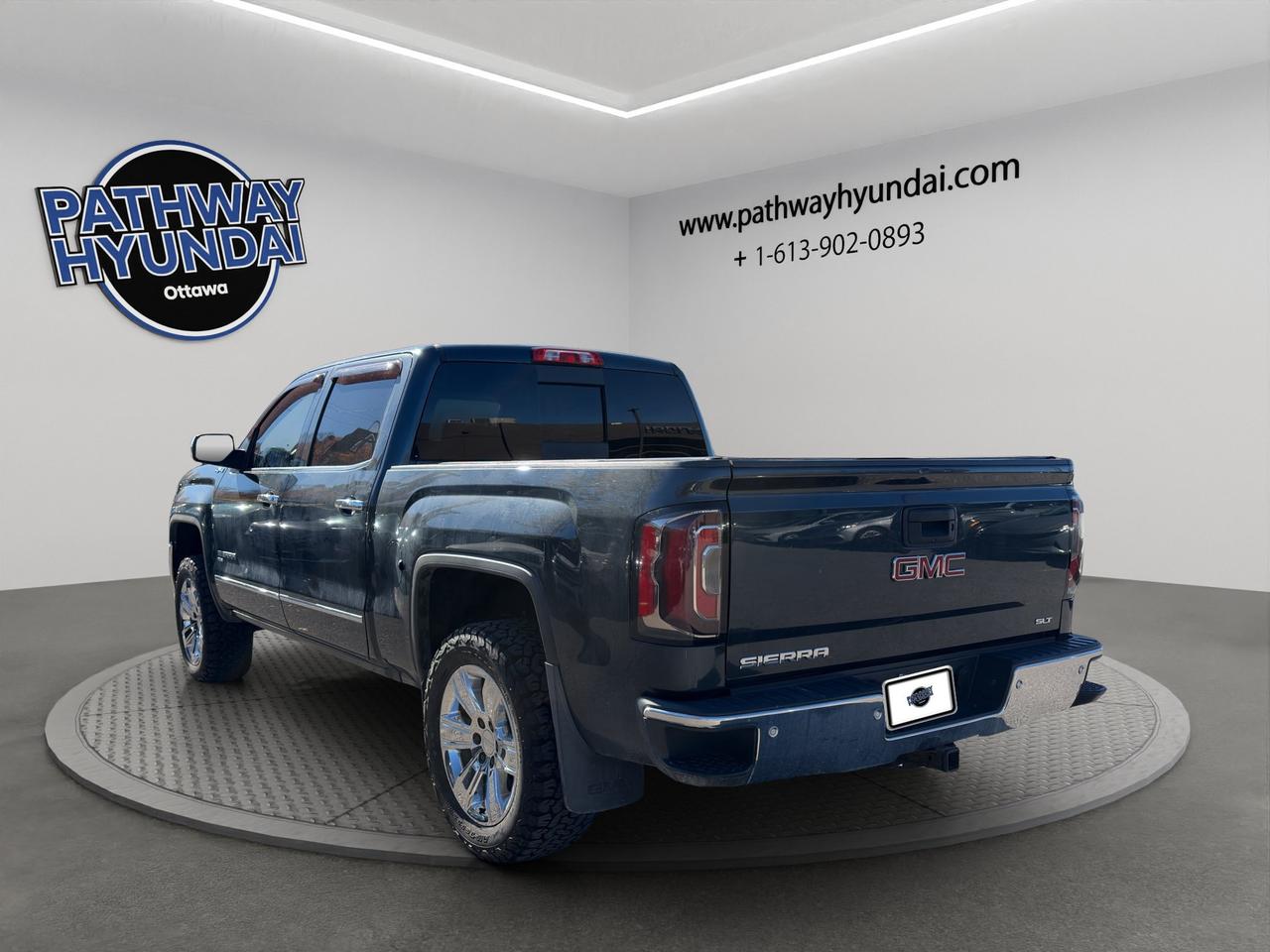 2018 GMC Sierra 1500 SLT | Front Collision Warning | Lane Keep Assist | Lane Departure Warning |  Tow Hitch | Photo