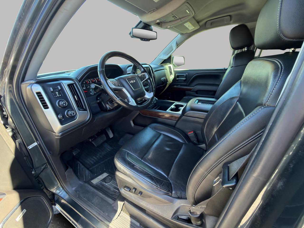 2018 GMC Sierra 1500 SLT | Front Collision Warning | Lane Keep Assist | Lane Departure Warning |  Tow Hitch | Photo