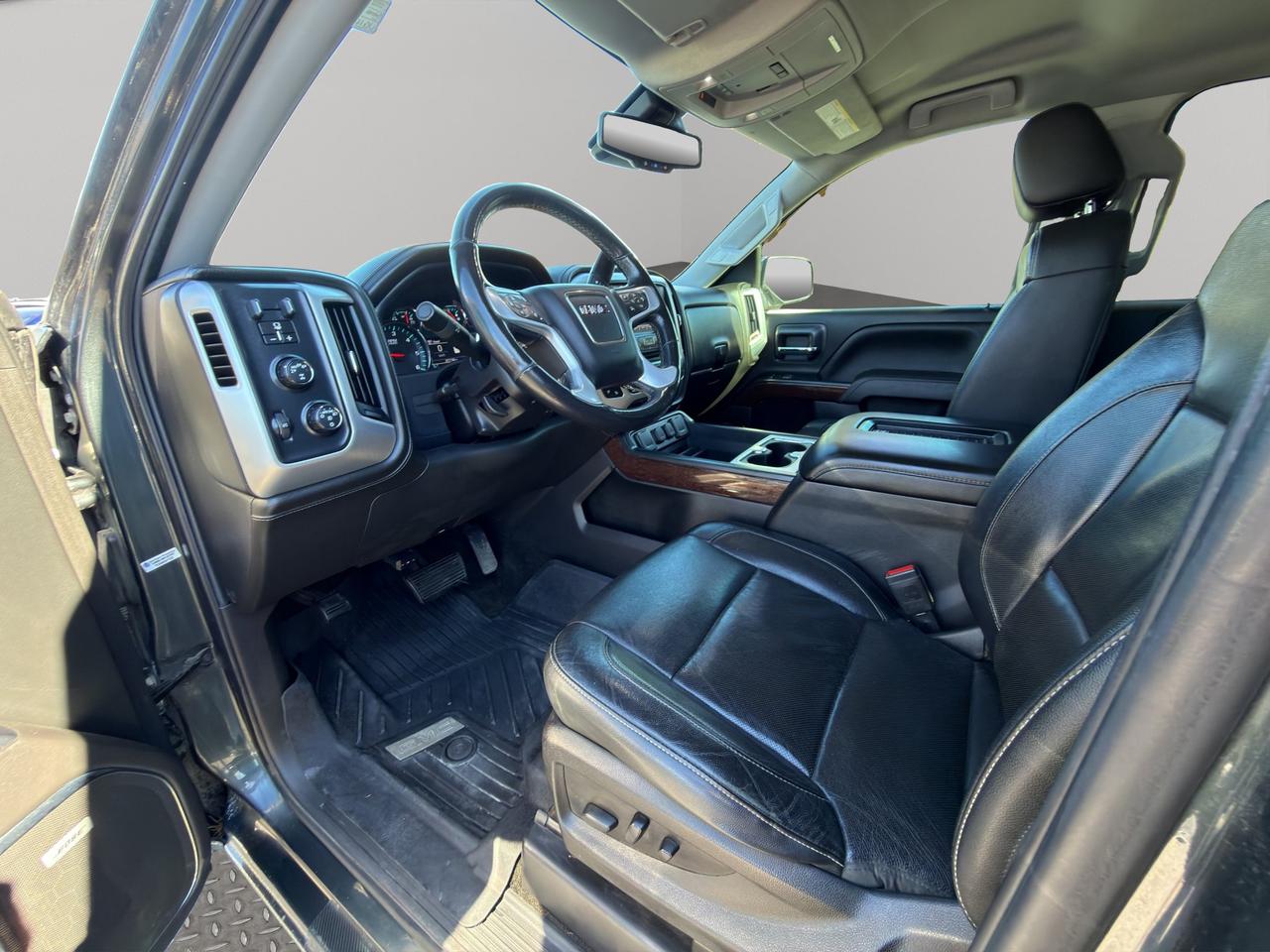 2018 GMC Sierra 1500 SLT | Front Collision Warning | Lane Keep Assist | Lane Departure Warning |  Tow Hitch | Photo