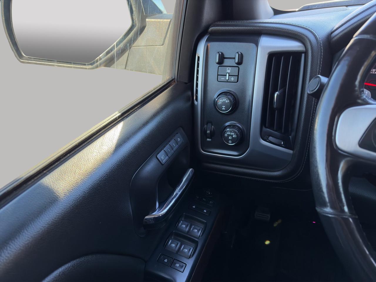 2018 GMC Sierra 1500 SLT | Front Collision Warning | Lane Keep Assist | Lane Departure Warning |  Tow Hitch | Photo