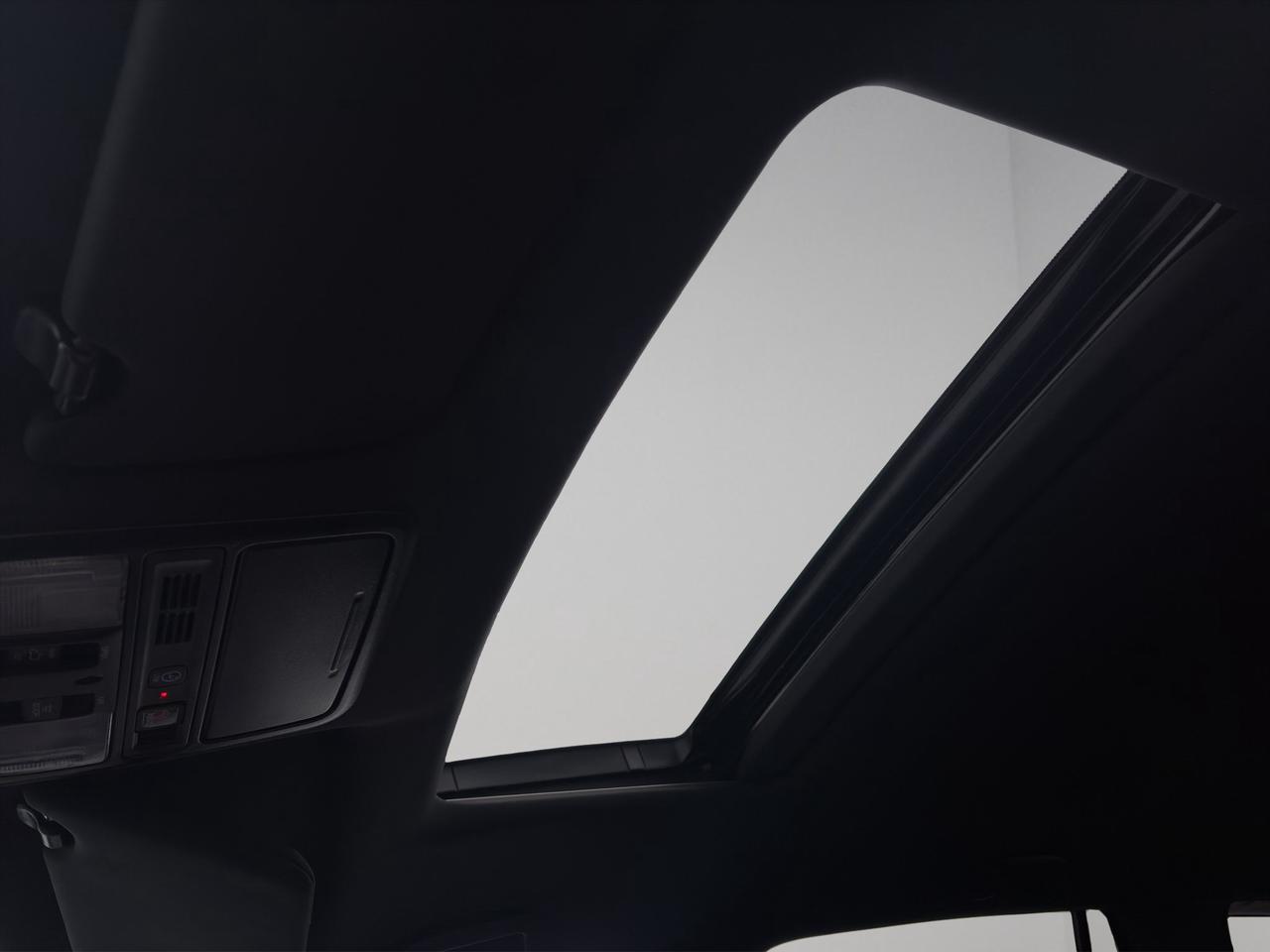 2020 Honda Passport Touring | Lane Keeping Assist | Lane Departure Warning | Adaptive Cruise Control | Photo