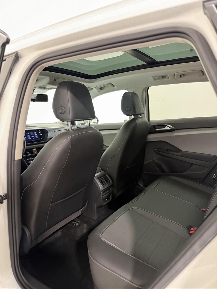 2022 Volkswagen Taos Comfortline Photo